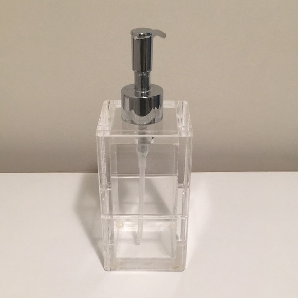 Acrylic Clear Soap Dispenser - Picture 4 of 7